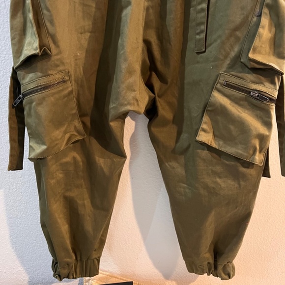 JONNY COTA STUDIO  UNISEX OVERALLS IN GREEN - Picture 9 of 10